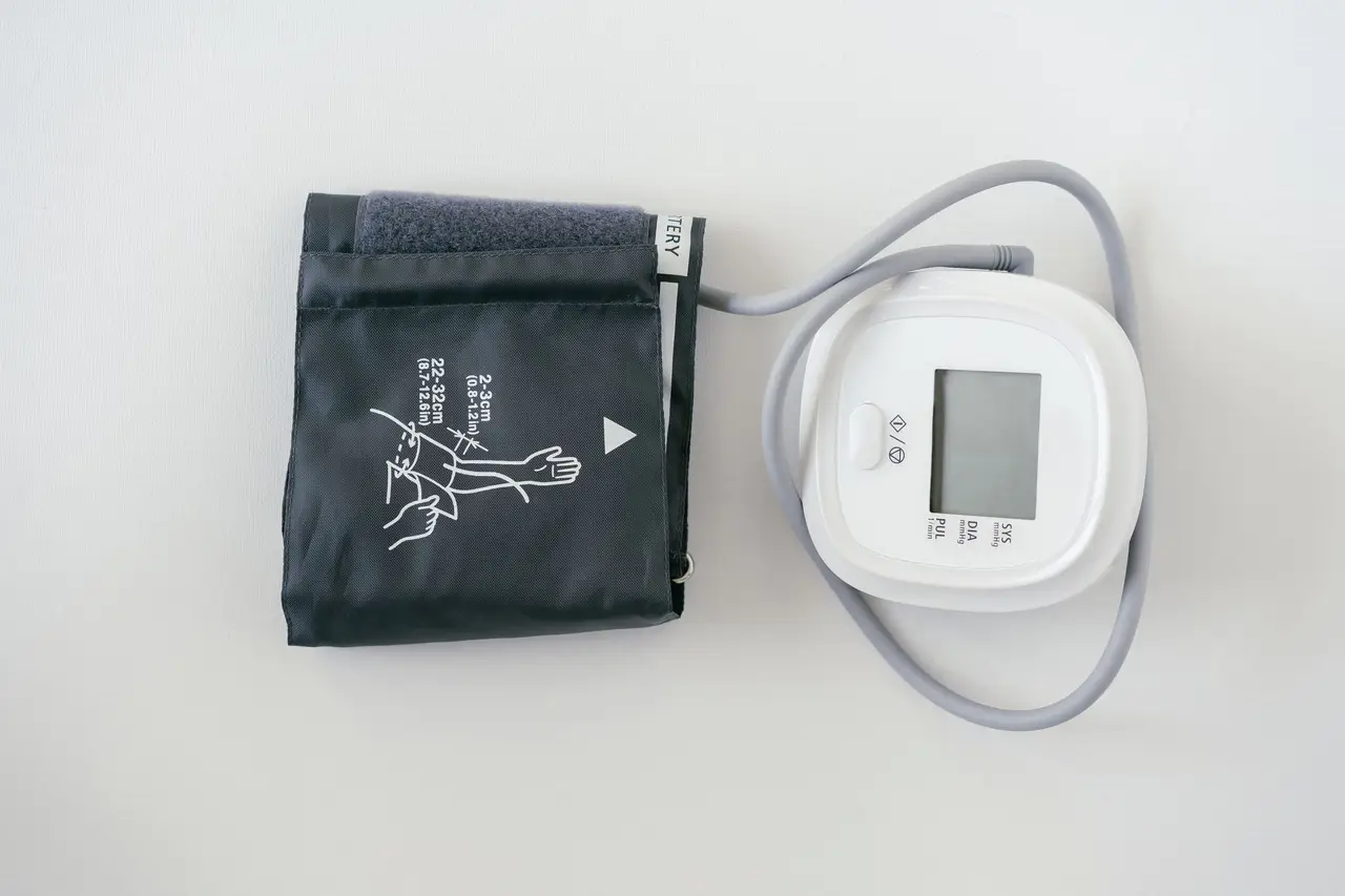 A Sphygmomanometer Up Close